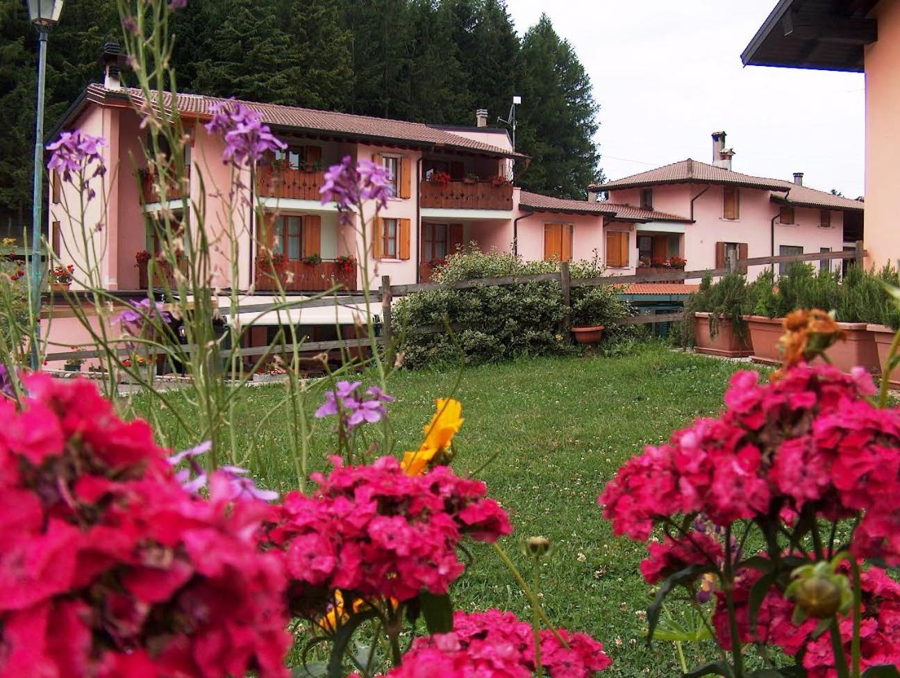 Hotel Edelweiss San Zeno di Montagna Exterior photo